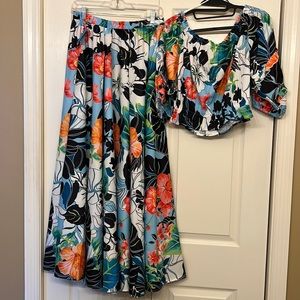 Two piece floral set size Medium